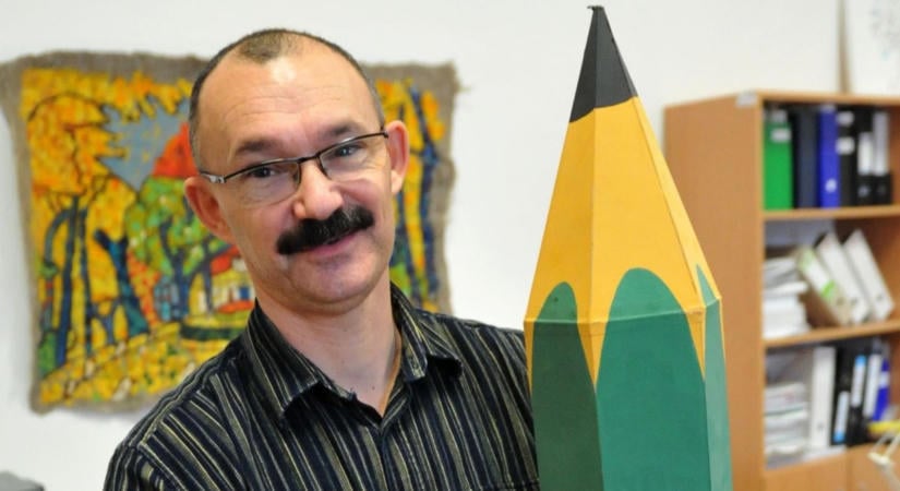 Mesék helyett tudomány: különleges gyerekújságot álmodott meg a kaposvári grafikus
