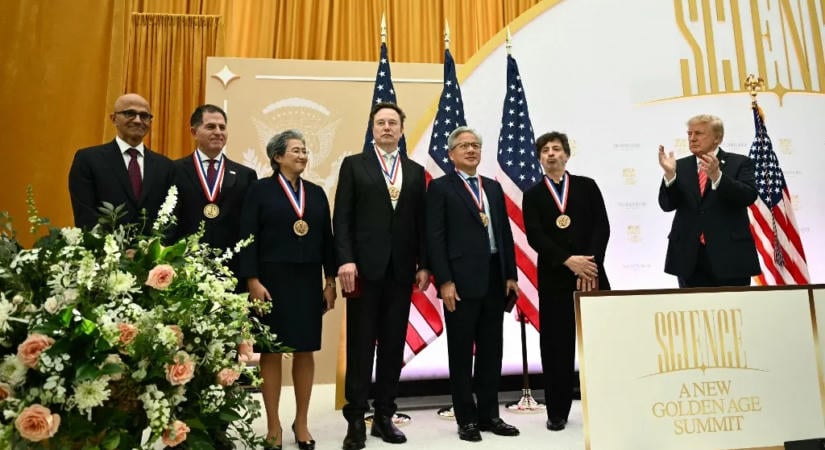 Saját támogatóit hozta zavarba Donald Trump