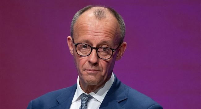 Merz pártja szerint az EU-nak ösztönöznie kellene Ukrajnát az orosz finomítók elleni további támadásokra