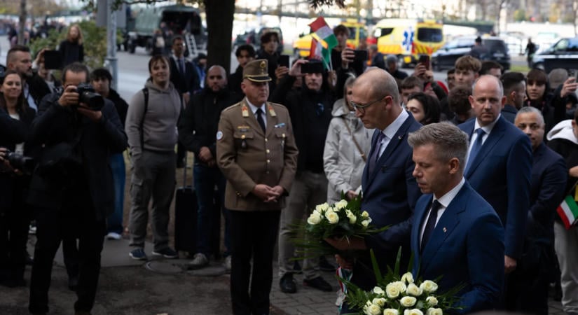 Magyar Péter: '56 hősei mindannyiunknak példát mutatnak