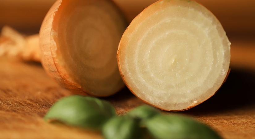 Történelmi fordulat a hagymapiacon, exportőrből rekordnagyságú importőr lett Marokkó