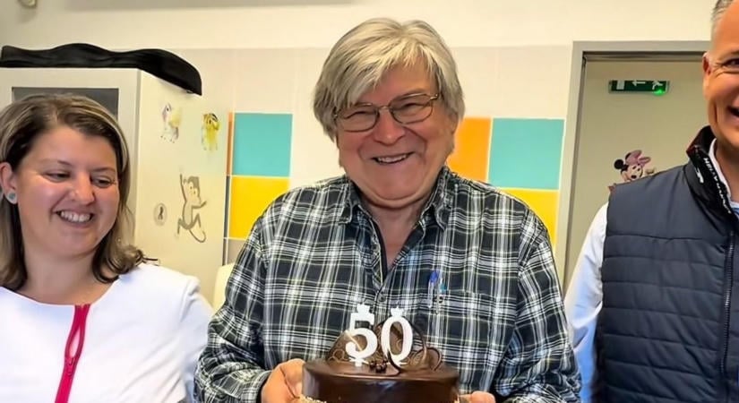 Kiss János gyermekorvost köszöntötték Józsán, 45 éve szolgálja a debreceni városrészt – videó