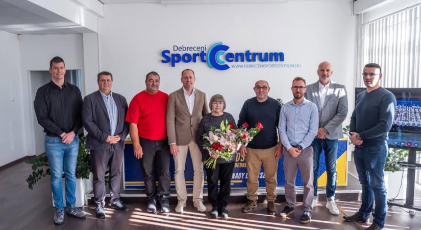 Munkatársait köszöntötte a Debreceni Sportcentrum