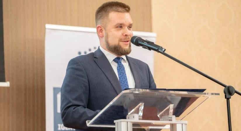 Karácsony Gergelynek üzent a győri polgármester