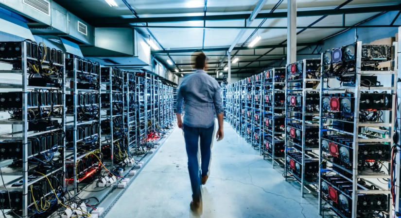 A kriptovaluta-részvények követik a bitcoint: ömlik a pénz az iparágba