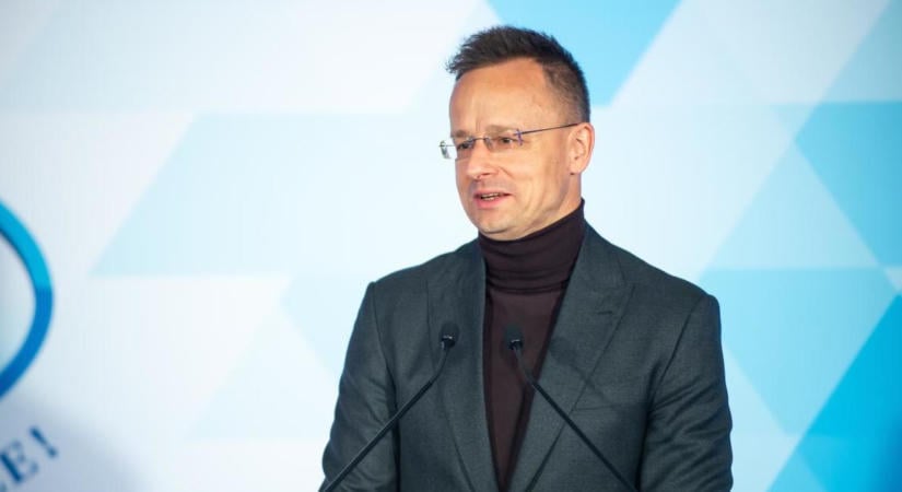 Vizsgálatot indít a nemzetbiztonsági bizottság Szijjártó Péter BYD-s állása miatt