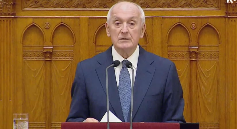 Baka András 20 perc alatt kritizálta a kormányt és az ügyészséget, indokolta a legfőbbügyész-jelöltjét is