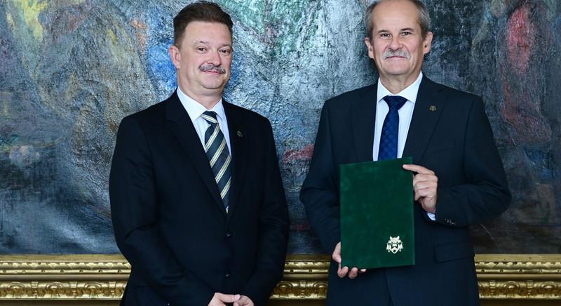 Új vezetőket neveztek ki a Debreceni Egyetemen