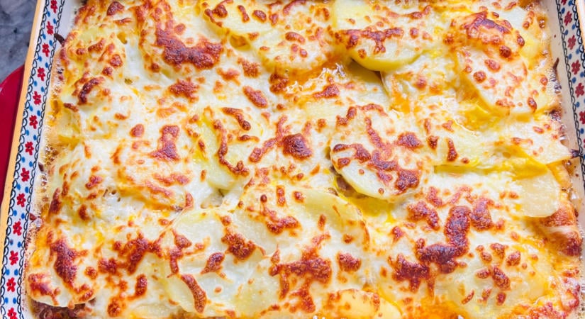 Tökéletes rakott krumpli recept és ínycsiklandó variációi – ez után megnyalod mind a tíz ujjad