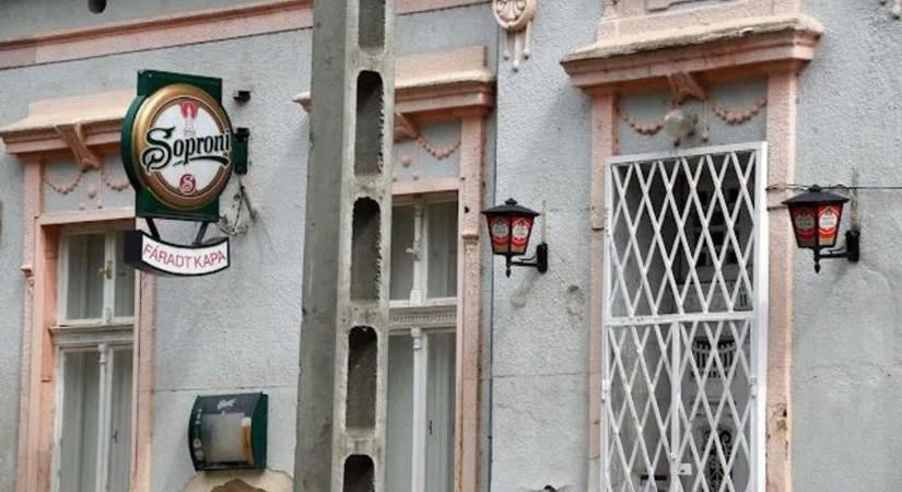 Új élet költözött a Fáradt Kapába – kiderült, mi lett Szekszárd legendás kocsmájából