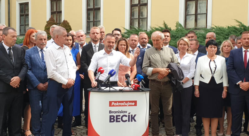 Traktorral indít kampányt a nyitrai ispán: újraindul a tisztségért Branislav Becík – magyar támogatással