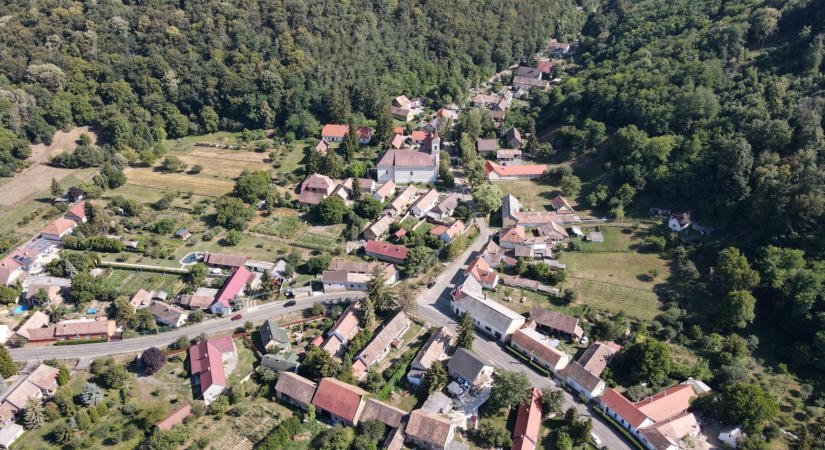 Kárászon a rock és falunap is segíti a Pécsi Gyermekklinika kis betegeit