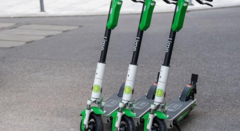 Ittasan kacsázó e-rolleres ellen indult büntetőeljárás