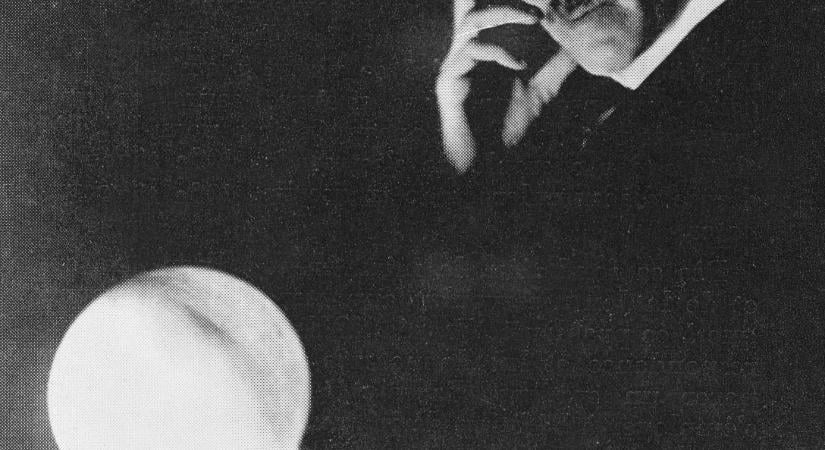 Neki köszönhetjük a távirányítót és a mikrosütőt, de a legendák szerint az időutazást is kidolgozta