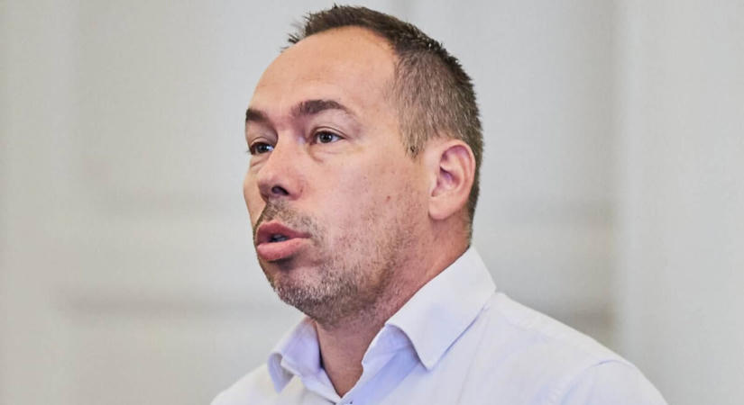 Feljelentik a győri fideszes trógert, aki AI-jal készíthetett 13 millió forintos kamuirományt