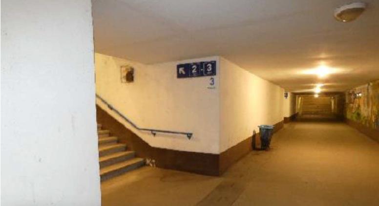 „Akarod, hogy erőszakosan csináljam?” – fiatal nőt rabolt ki egy másik nő a monori vasútállomáson