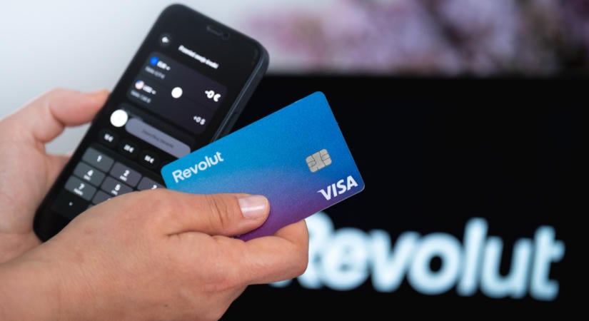 Nagy dobásra készül a Revolut, két tőzsdére is bevezethetik a részvényeit