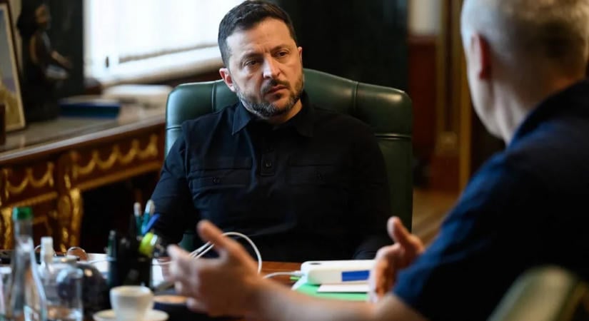 Zelenszkij engedékennyé vált