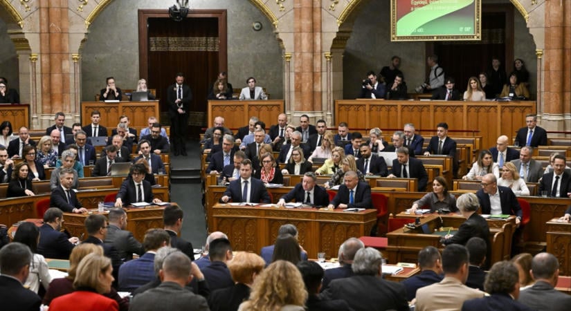 Bér-és családi pótlék emelést és az árrésstopok kivezetését is bejelentette a miniszterelnök – a nap hírei