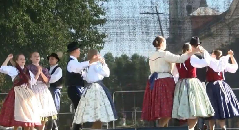 Megmentették a Tamási Szüreti Napokat: Paulina is színpadra lép