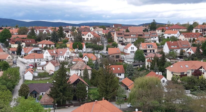 Meghökkentő, de nem a megyeszékhely és a Balaton partja a legvonzóbb Veszprém megyében
