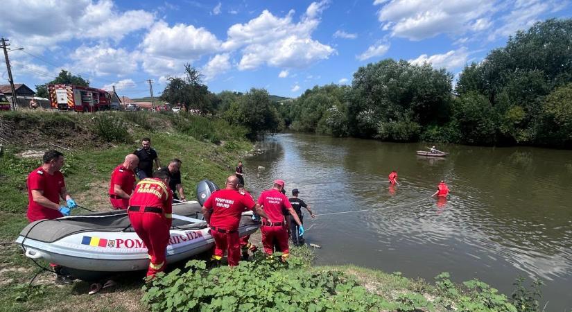 Két kiskorút keresnek a Marosban Maroscsapó térségében