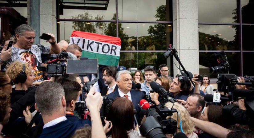 Orbán Viktor képtelen visszavonulni, újabb politikai menetelésre készül