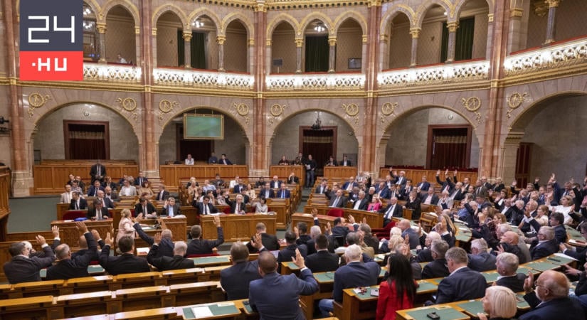 Magyar: Holnap a gyermekvédelmi törvénymódosításról szavaz az Országgyűlés