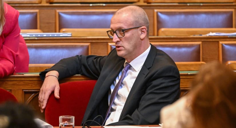 Lement a Fidesz Lakitelekre, Tarr Zoltán azonnal bejelentette a vizsgálatot: mindent átnéznek Lezsák Sándor népfőiskoláján