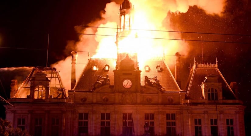 Ultrabaloldali férfi gyújtotta fel a limoges-i városházát