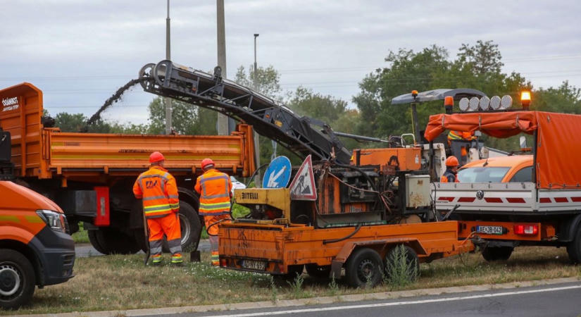 Közbeszólt az időjárás: az eső miatt ma nem zárják le a Körmendi úti körforgalmat