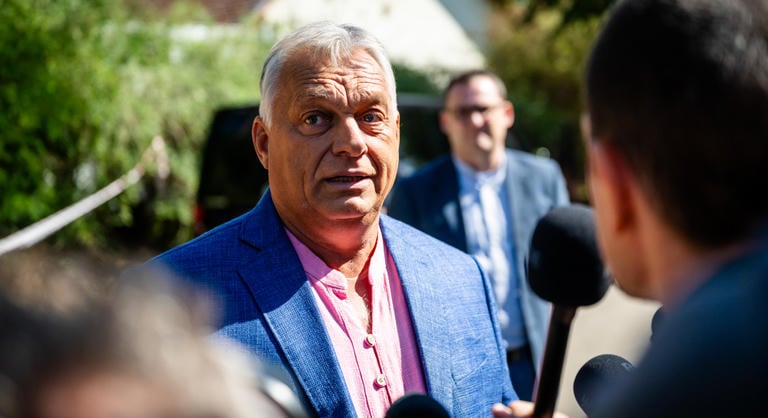 Új szakaszba került Fekete-Győr András Orbán Viktor elleni feljelentése