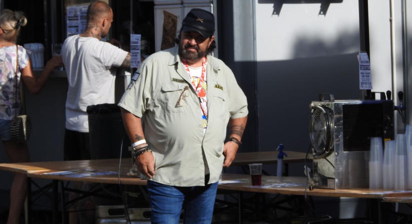 Hagymás bab, nagy pofonok és spagetti western – Bud Spencer rajongói találkoztak Röjtökmuzsajon - fotók, videó
