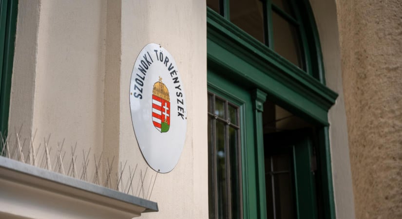 Pert indítottak a szolnoki fürdő kivitelezői a város ellen, végszámlájuk kifizetése érdekében