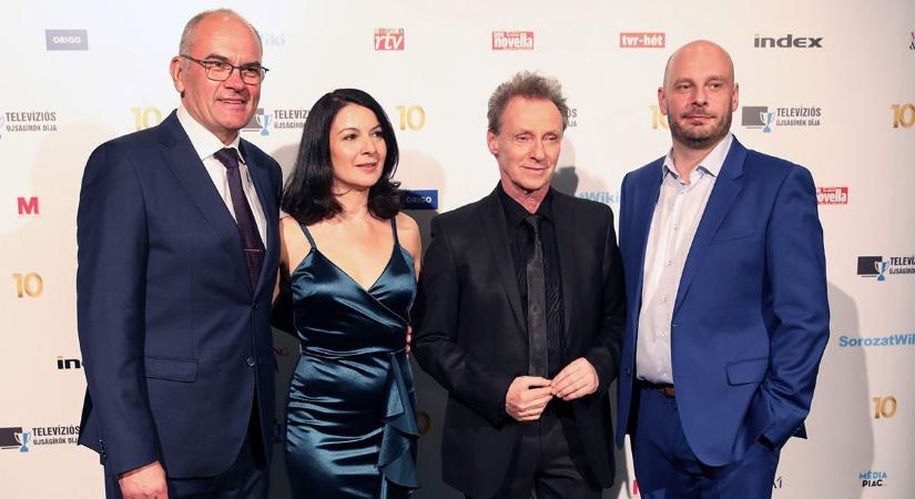 Így érkeztek meg a sztárok a Televíziós Újságírók Díja gálára - Fotók!