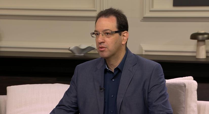 Szijjártó Péter BYD-hoz igazolása komoly átláthatósági aggályokat vet fel a szakértők szerint
