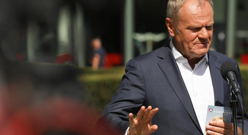 Donald Tusk idiótának vagy árulónak nevezte azokat, akik Lengyelországban ünnepelték az AfD szász-anhalti győzelmét