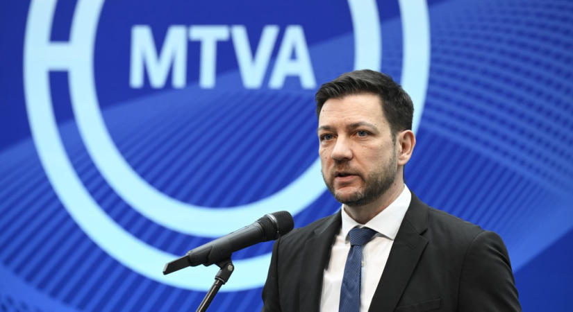 Több mint 200 millió forintba kerültek a közmédiának a választás óta távozók