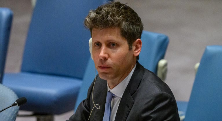 Pánik az OpenAI-nál, biztonsági kockázat miatt hívták vissza legújabb csúcsmodelljüket