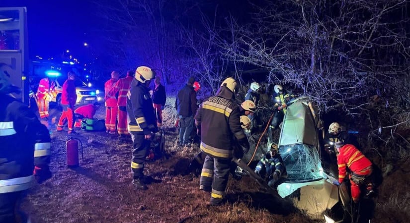Három ember halálát okozta a drogos férfi - Megváltoztatták az elsőfokú ítéletet az 1-es főúti tragédia ügyében