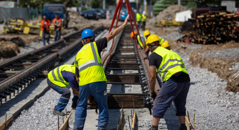 Július 20-25. között esténként pótlóbusz közlekedik Kaposvár és Jákó-Nagybajom között