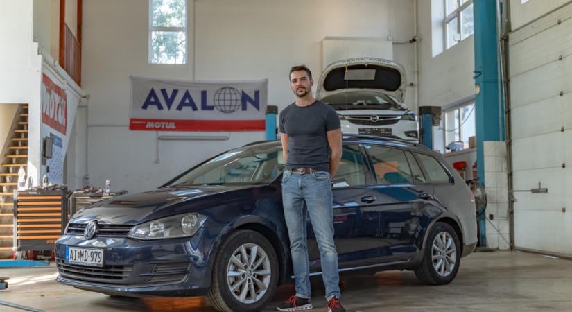 Motorhibás pesti taxi félmillióval, mi baj lehet?