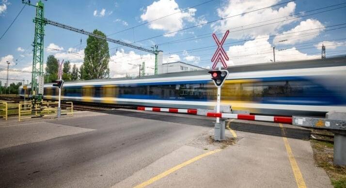 Gyorsabb és kényelmesebb lehet a magyar vasút – Itt a 3550 milliárdos fejlesztési terv