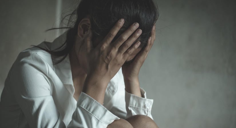 Sokkoló bűneset Kazincbarcikán: elkábítottak, megerőszakoltak és kiraboltak egy 60 éves nőt