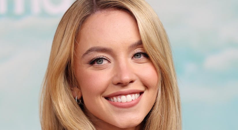 Sydney Sweeney bemutatja: így viseld ősszel a nyár legnőiesebb trendjét