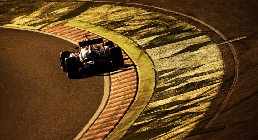 Megerősítették, hamarabb térnek vissza a V8-asok az F1-be