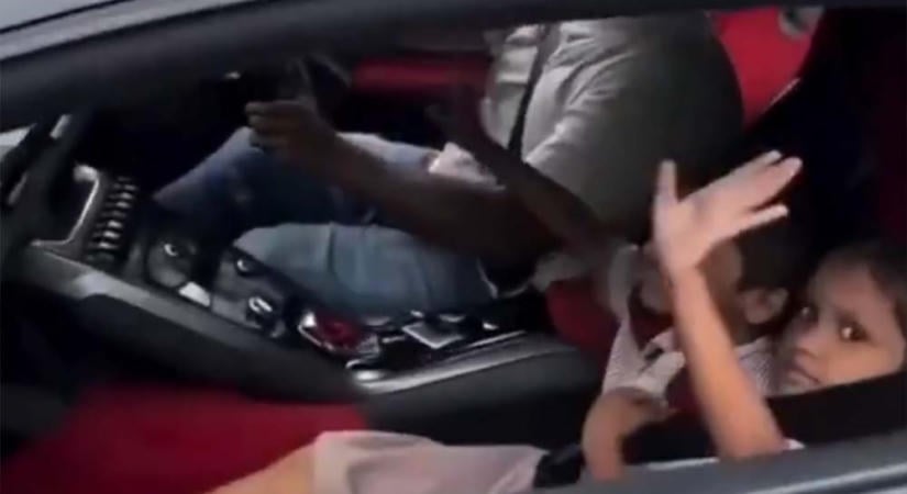 Gyerekekkel gyűjti a lájkokat egy Lamborghini tulajdonosa