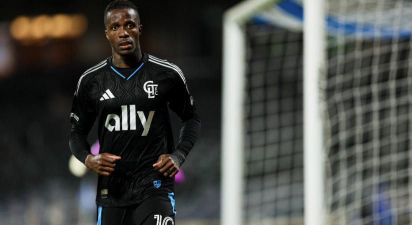 Wilfried Zaha visszatérhet Európába, az AS Roma csapna le rá