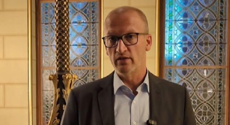 Tarr Zoltán nekirongyolt az Orbán-kormány médiapolitikai örökségének – Visszavonják a szimbolikus jelentőségű keresetet