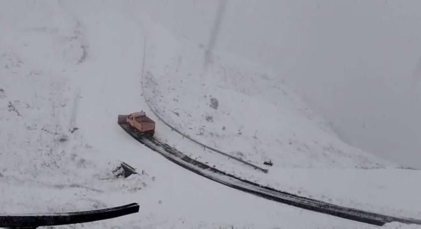 Lezárták a Transzfogarasi út egy részét